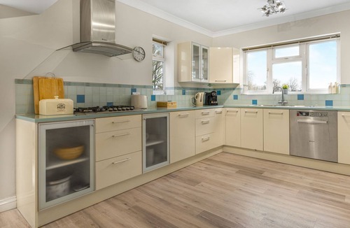 Pershore Cottage | The Nait - Riverside, ground floor bedroom, Evesham