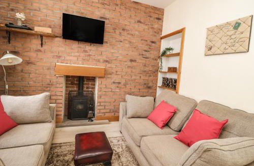 Penrith House | The Oaks Cottage