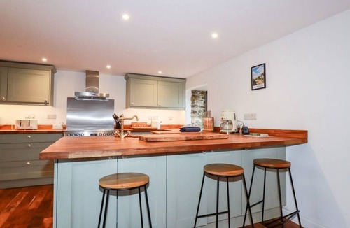 Fivelanes Cottage | The Old Cattle Barn, Launceston