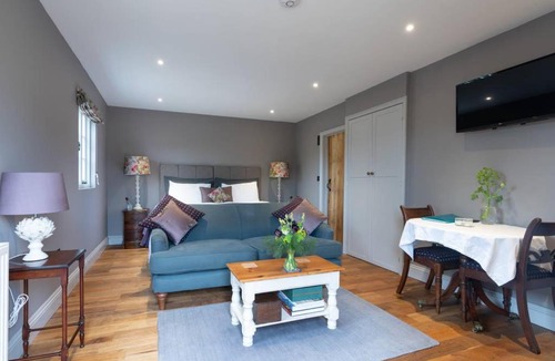 Five Oak Green Apartment | The Old Engineer A rural boutique retreat