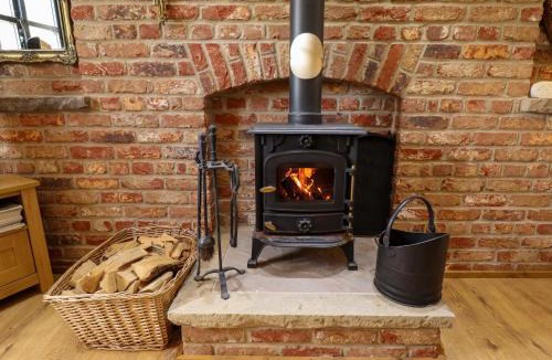 Boston House | The Paw Barn