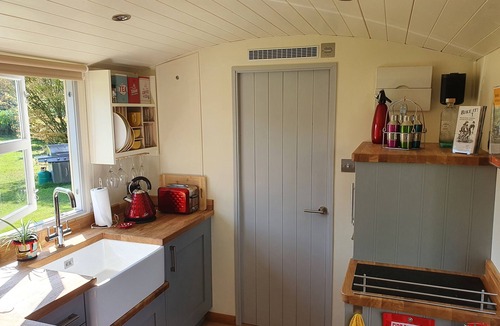 Attleborough Cabin | The Pheasant with hot tub, Great Ellingham, Norwich, Norfolk