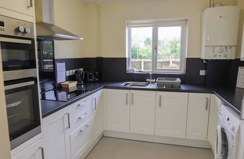 Eamont Bridge Cottage | THE PICNIC PATCH AT EAMONT PARK, family friendly in Penrith