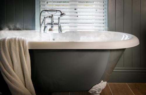 Burnsall Hotel | The Red Lion & Manor House