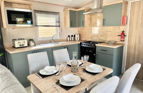 Morecambe House | The Retreat LD 1A Oceans Edge