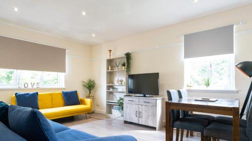 Alloa House | The Riverside