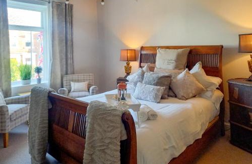 West Boldon House | The Saddler Cottage