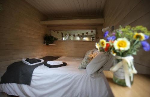 Sheriff Hutton Cabin | The Shepherd's Hut