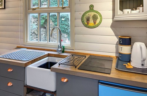 Sheriff Hutton Cottage | The Shepherds Hut - UK50986