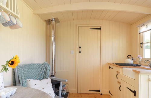 Denton Cottage | THE SHEPHERDS HUT AT MARLEY, pet friendly in Barham, Kent
