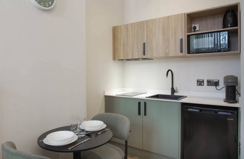 Adamsdown Apartment | The Sixty | Modern Studio Apartment | Cardiff City
