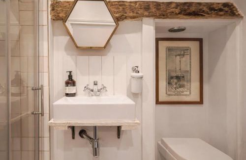 Ipswich House | The Smithy's Cottage
