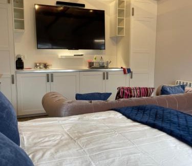 New Forest District House | The Stable Yard @ Manor Bank Cottage