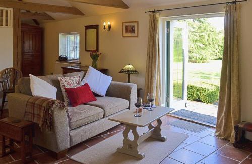 Shatterling House | The Stables