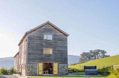 Tirabad House | The Stables