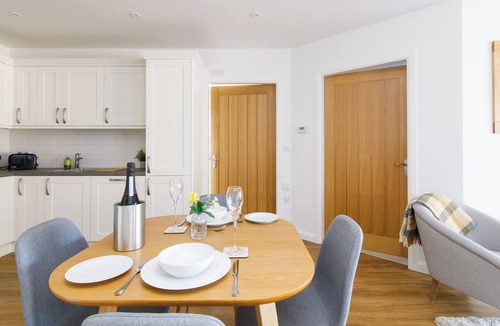 Chichester Cottage | THE STABLES, romantic, character holiday cottage in Chidham