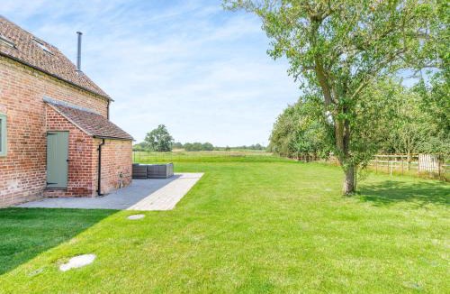 Shrewsbury House | The Stables - Uk44139
