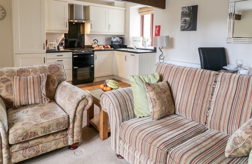 Malham Apartment | THE THRESHING FLOOR AT TENNANT BARN, romantic in Malham