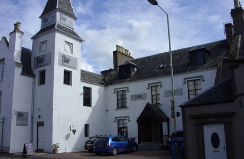 Crieff Apartment | The Tower - Heather Studio