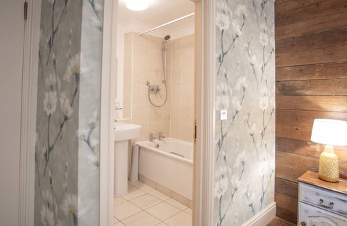 Tuckenhay Bed & Breakfast | The Waterman's Arms