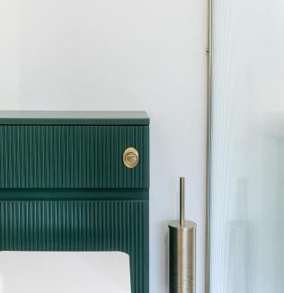 Longham Hotel | The White Hart Coach House with Air Conditioning