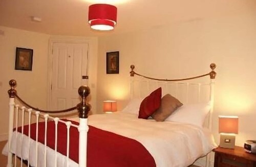 Thruxton Hotel | The White Horse