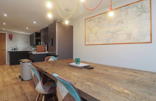 Worsthorne Cottage | THIEVELEY PIKE VIEW, pet friendly, with a garden in Worsthorne