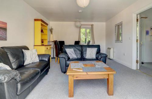 Ryde House | Thistle Cottage