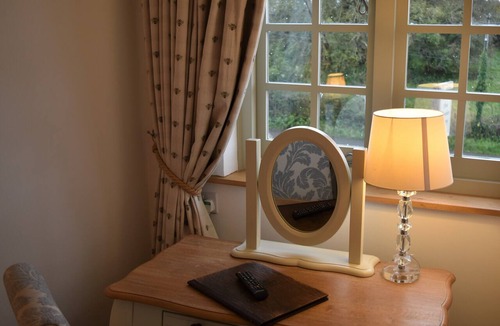 Barry Hotel | Three Horseshoes