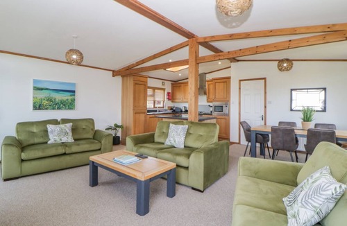 Saint John Cabin | Three Views Lodge, Whitsand Bay