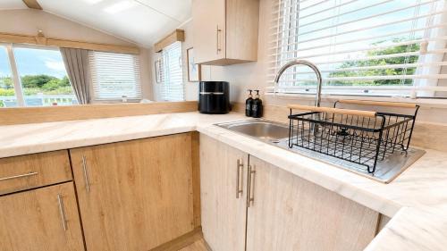 Truro Resort | Tide & Anchor - Newperran 102