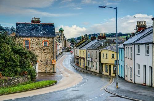 Lostwithiel House | Tiny romantic cottage for two.