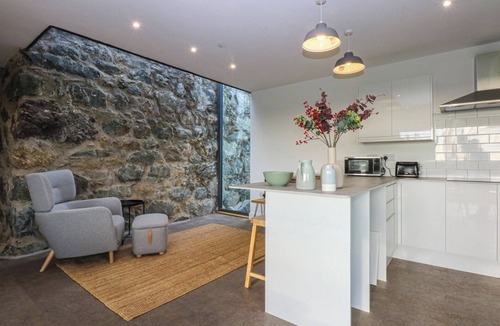 Bodorgan Cottage | Tithe Barn Lodge