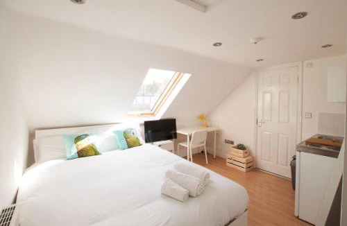 Tooting House | Tooting Broadway Studios & Rooms by PrimeCityHosts