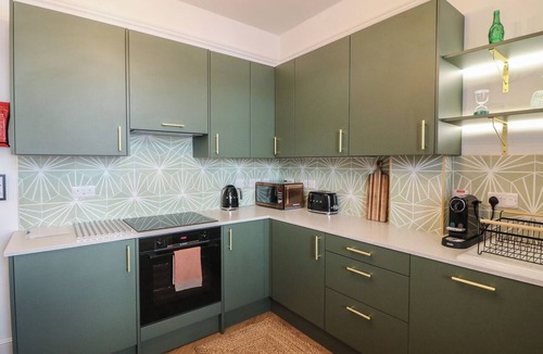 Nottingham City Centre Cottage | Tower Cottage