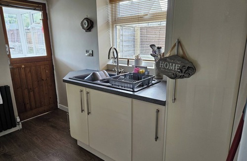 Stoney Middleton House | Tranquil Hope Valley Retreat with 3 Bedrooms