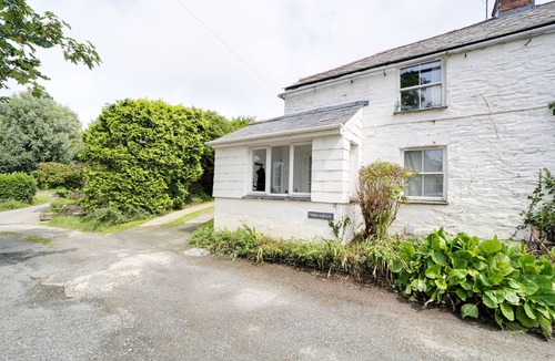 Pendoggett Cottage | Trecarian Cottage, Pendoggett - a traditional Cornish cottage sleeps 4+dogs