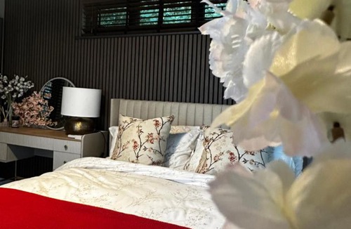 East Grinstead Apartment | Tree Top & Bluebell Cottages