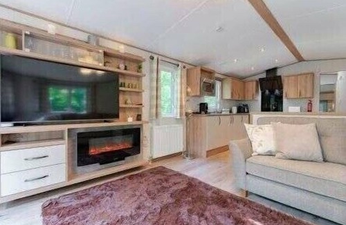 Weybourne Cottage | Tree Tops - Kelling Heath Holiday Park - 22244