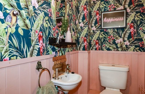 Porthtowan Cabin | Treveglos: No. 9 in Porthtowan