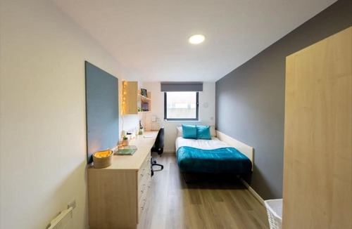 Nottingham City Centre Apartment | Trinity Square in Nottingham