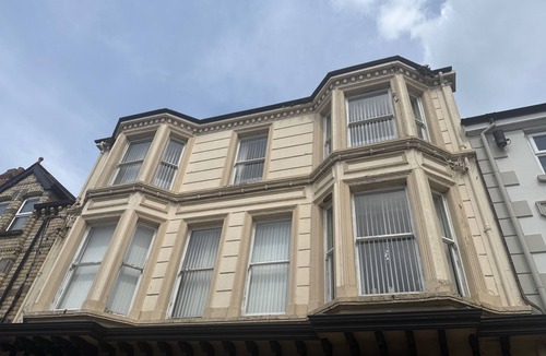 Antrim Apartment | Trustee guest accommodation with Breakfast