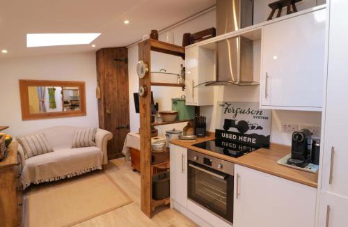 Evesham Apartment | Tucked Away