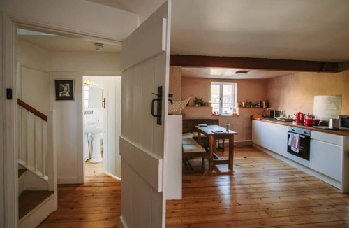Bristol Floating Harbour House | Two Bedroom Flat on Christmas Steps