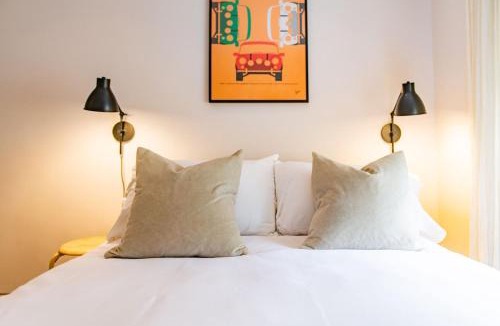 Deal House | Two Rows Back by Keepers Cottages