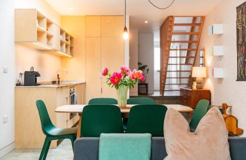 Deal House | Two Rows Back by Keepers Cottages