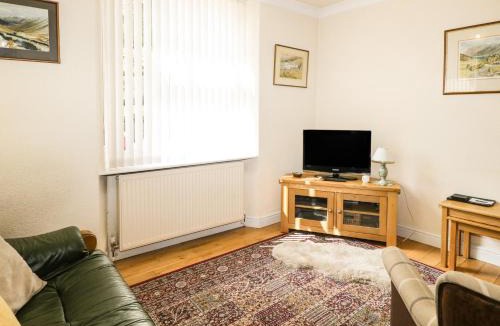 Ambleside House | Two Tweenways