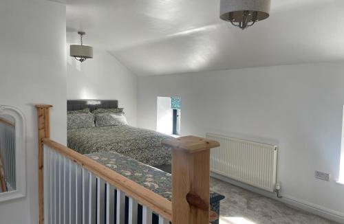 Mold House | Ty capel cottage
