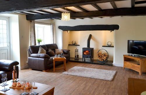 Cwmtirmynach House | Tyddyn Eli