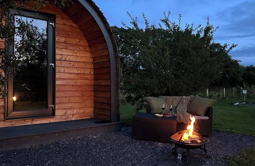 Bontnewydd Cottage | Tyddyn Parthle Pod 1